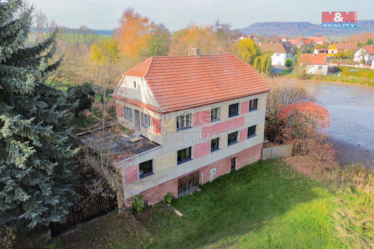 Prodej rodinného domu, 249 m², Vroutek, ul. Pod Věží