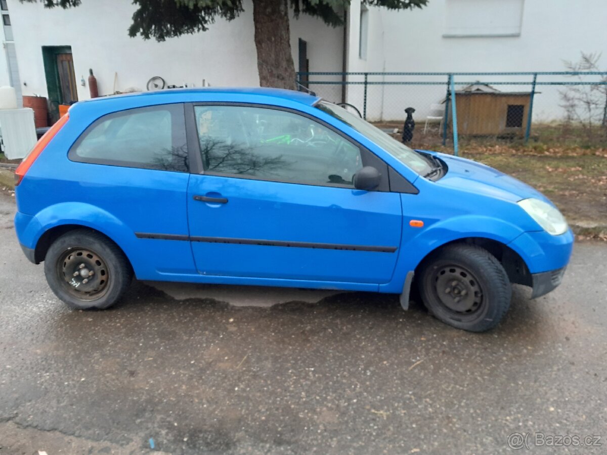 Ford fiesta  3dv, benzín