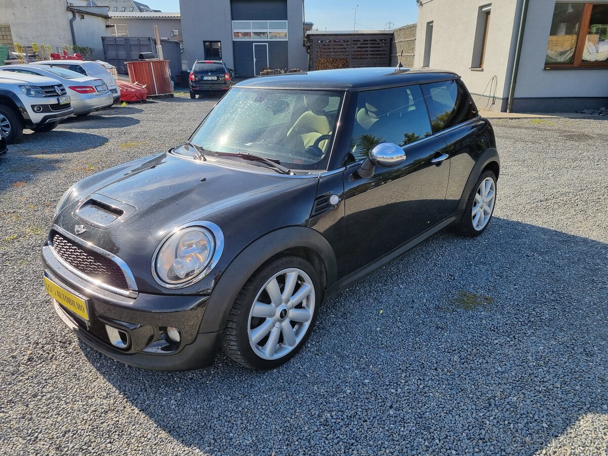 MINI ONE 1.6D 66KW R.V.2013