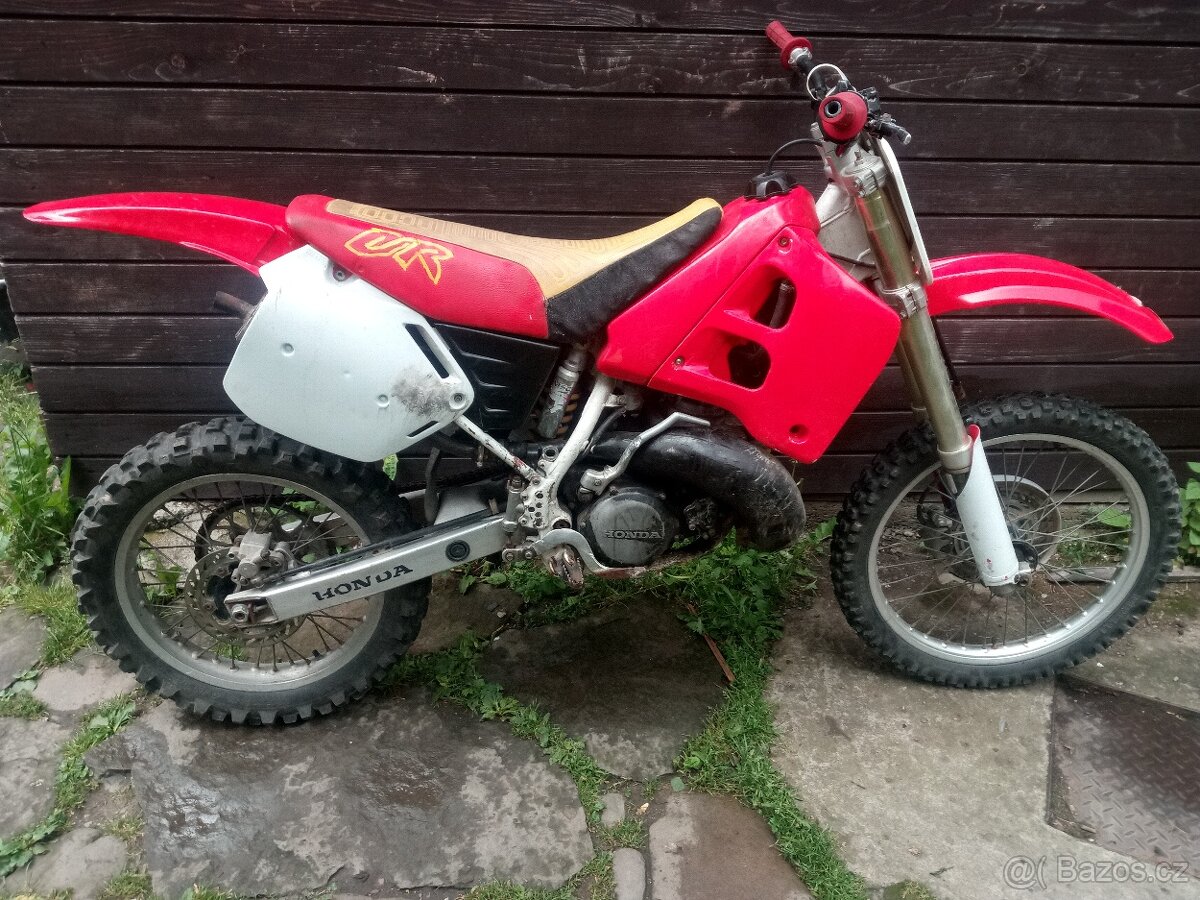 rozprodám hondu cr 250, 1990