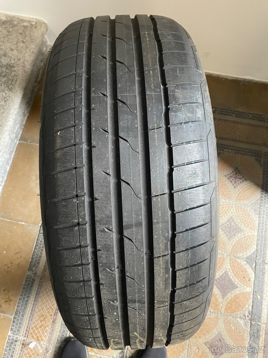 Pneu 235/50R20 HANKOOK VENTUS S1 EVO 3 EV