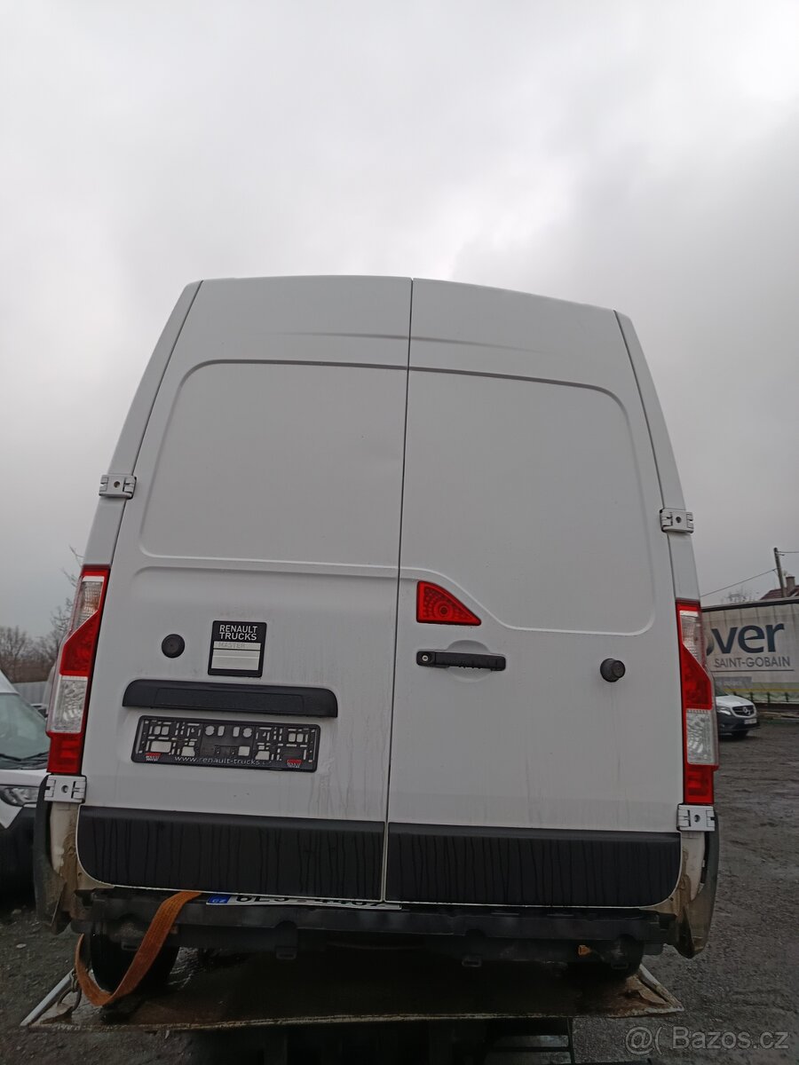 Renault master  zadní dveře