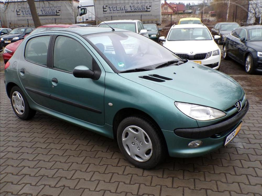 Peugeot 206 1,4 XR 1.MAJITEL,KLIMATIZACE