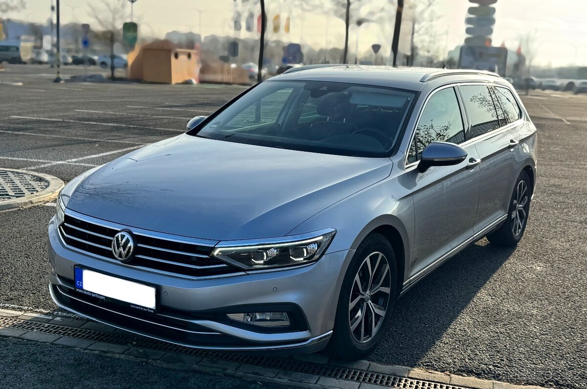 VW Passat 2.0 TDI 4Motion, DSG, IQ Light, 2 x Kola, 06/2020