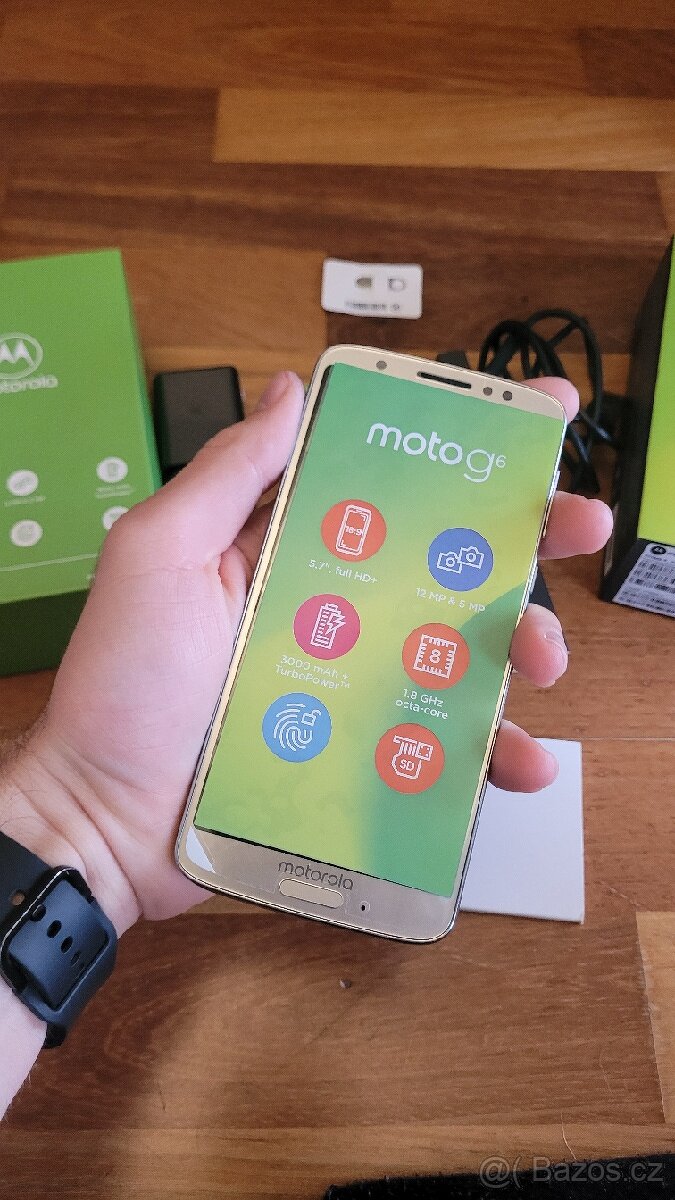 Telefon Motorola Moto G6 Stříbrný JAKO NOVÝ