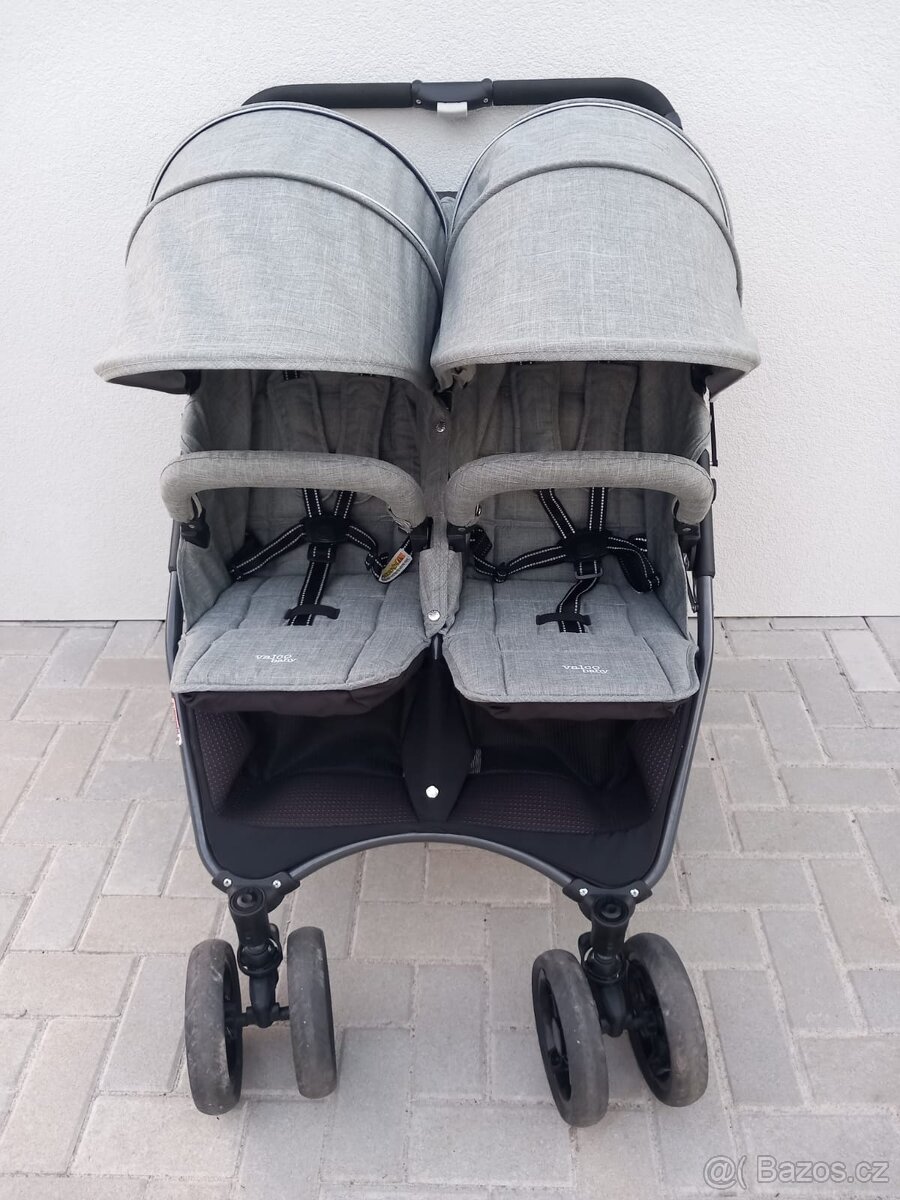 Dvojkocarek Valco baby duo