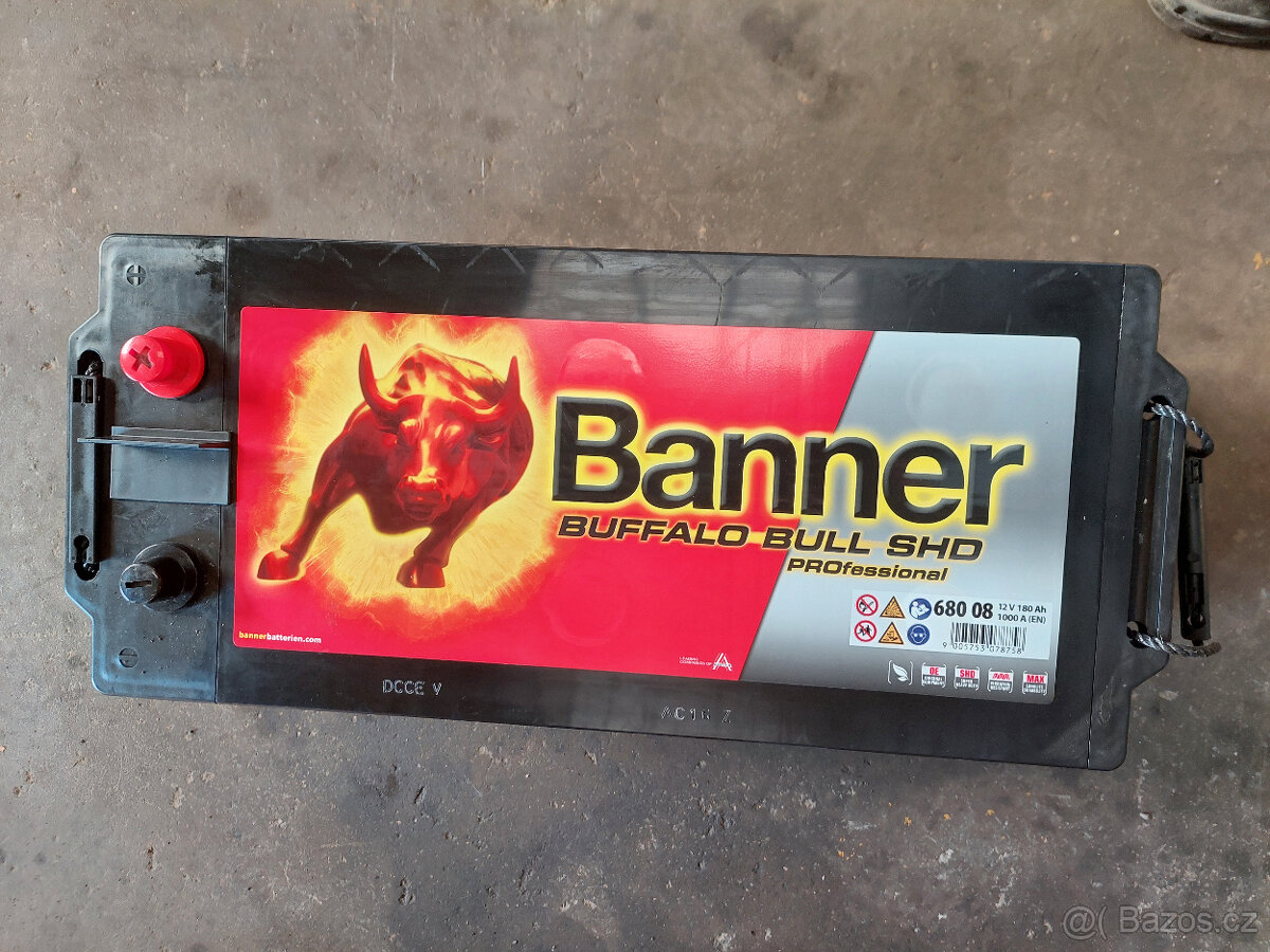 Autobaterie 12V Banner 180Ah