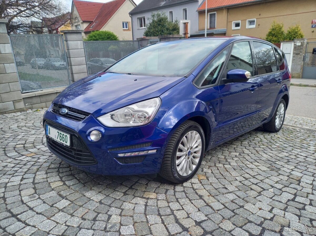 Ford S-MAX 2.0 TDCi Automat, 7míst, tažné