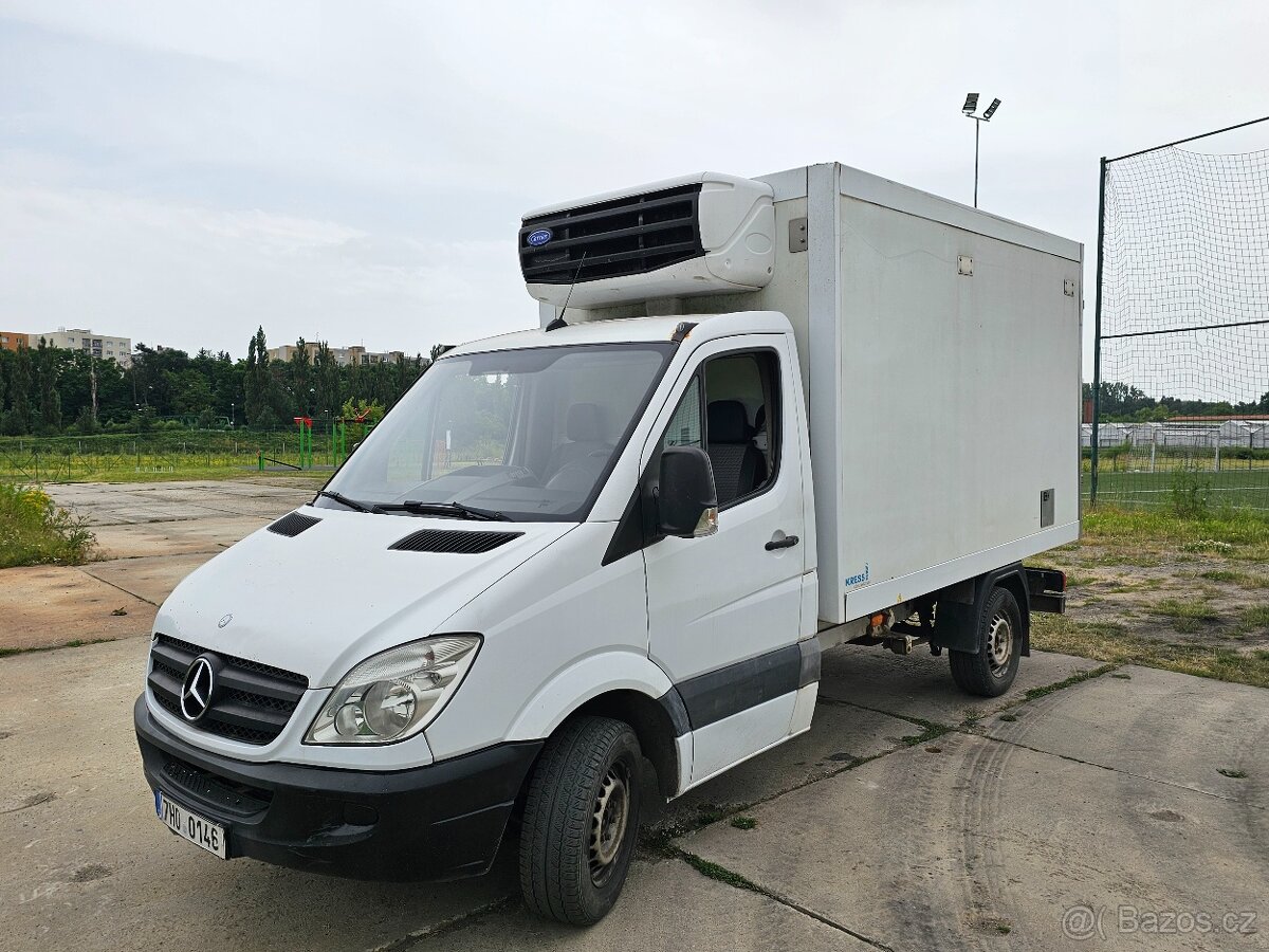 Mercedes Sprinter 311 CDI, Carrier Mrazák,mrazící nástavba