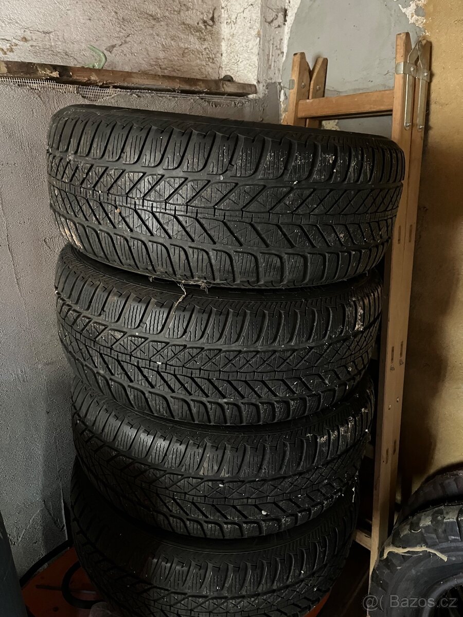 Zimní pneumatiky FULDA 235/60 R16