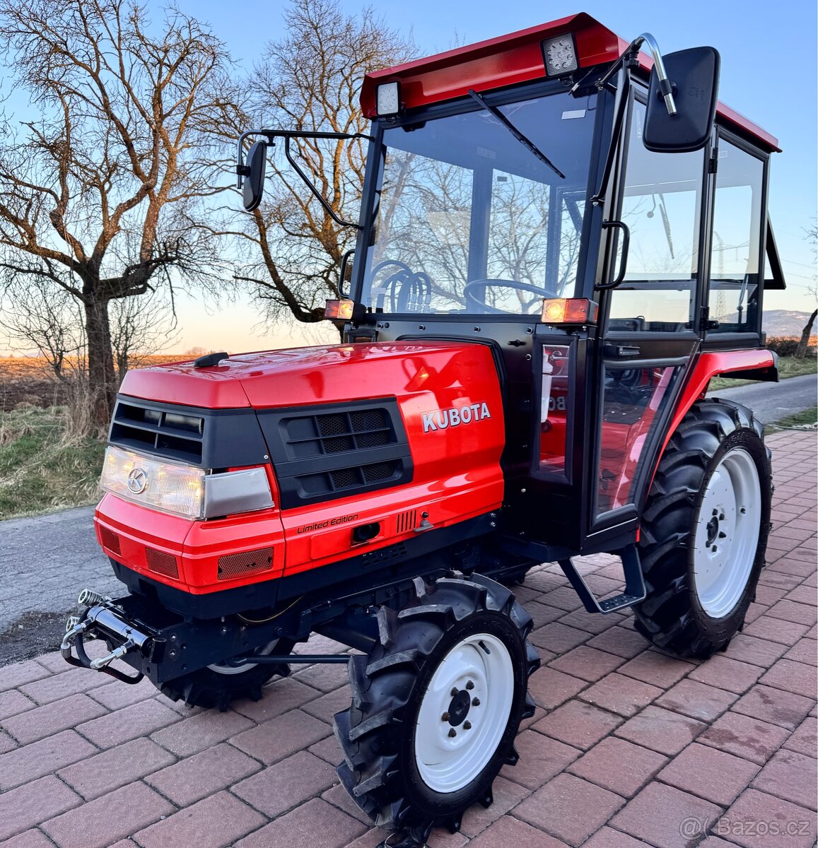 Japonský traktor KUBOTA GL 21 Diesel 3 válec, 21HP