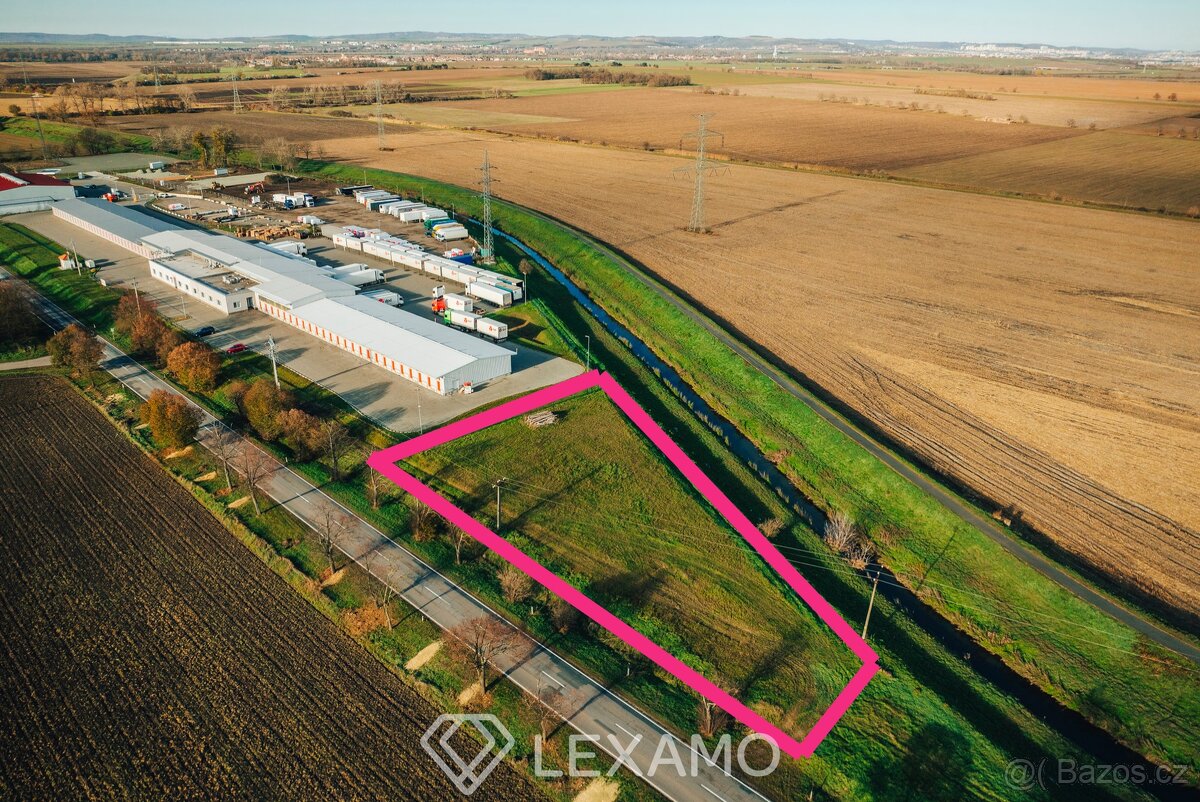 Prodej pozemky pro komerční výstavbu, 3 300 m2 - Měnín