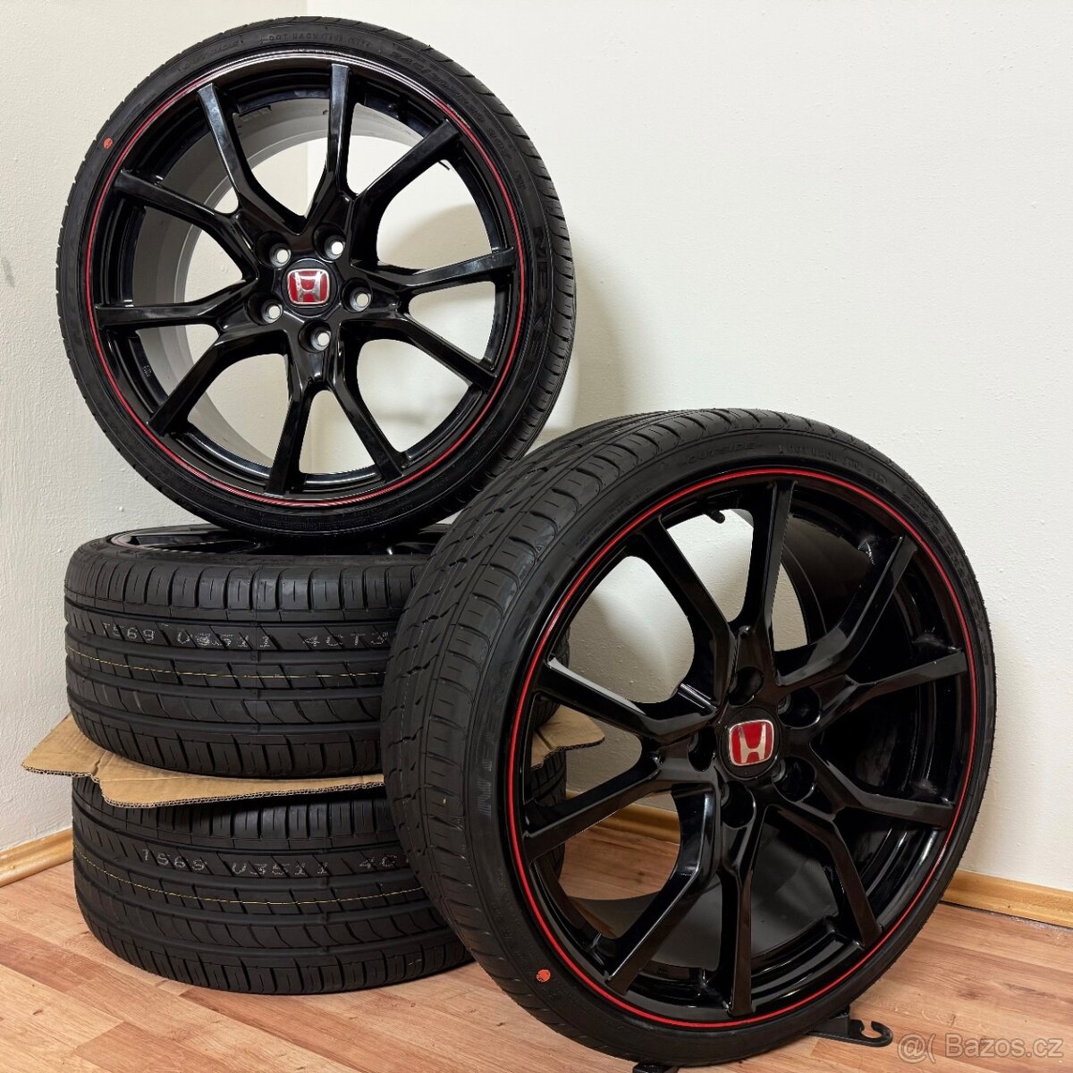 HONDA CIVIC 5x114,3 R20 ET60+NOVÉ LETNÍ 245/30R20 7,5mm