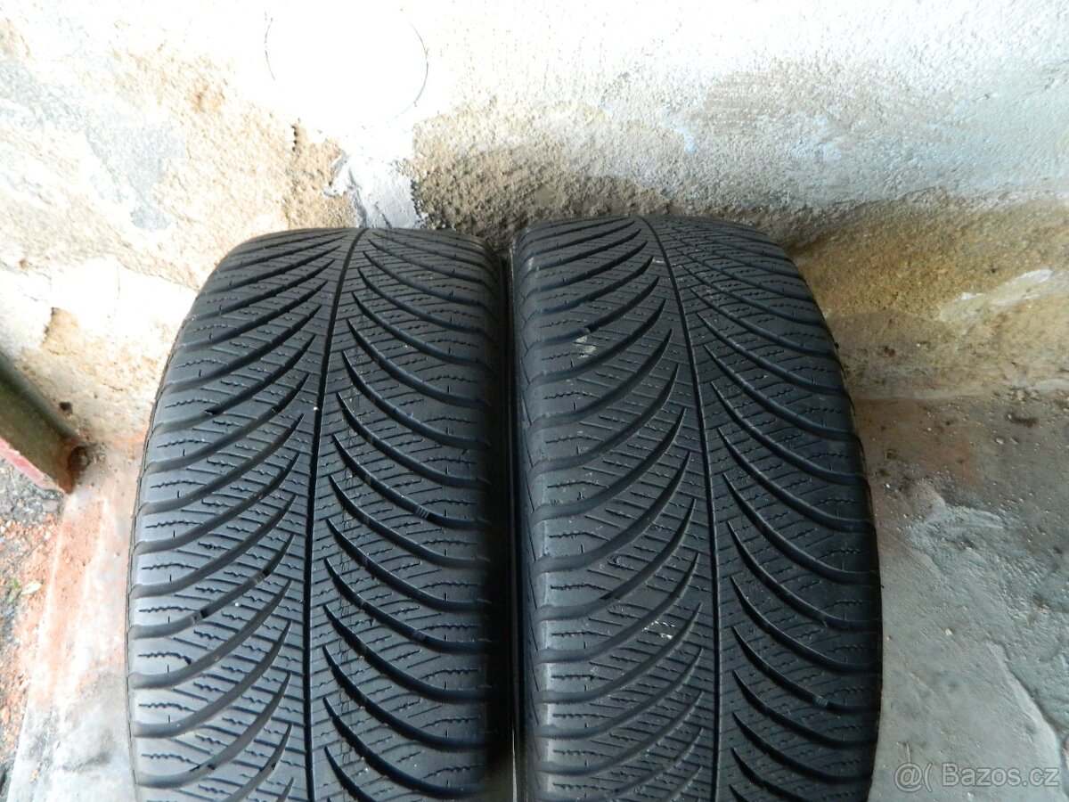 215/45 r16 90v 2ks celoroční 5,5mm