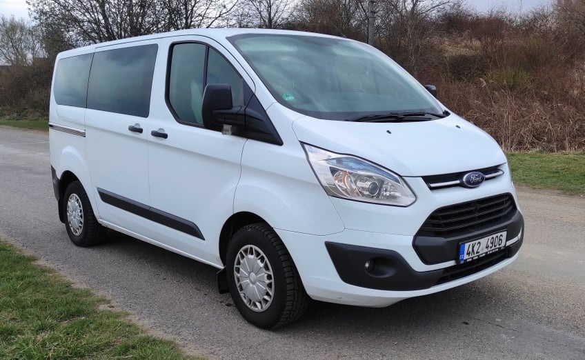 ford transit custom 2,2 tdci,AC, serviska,9 míst, nová STK