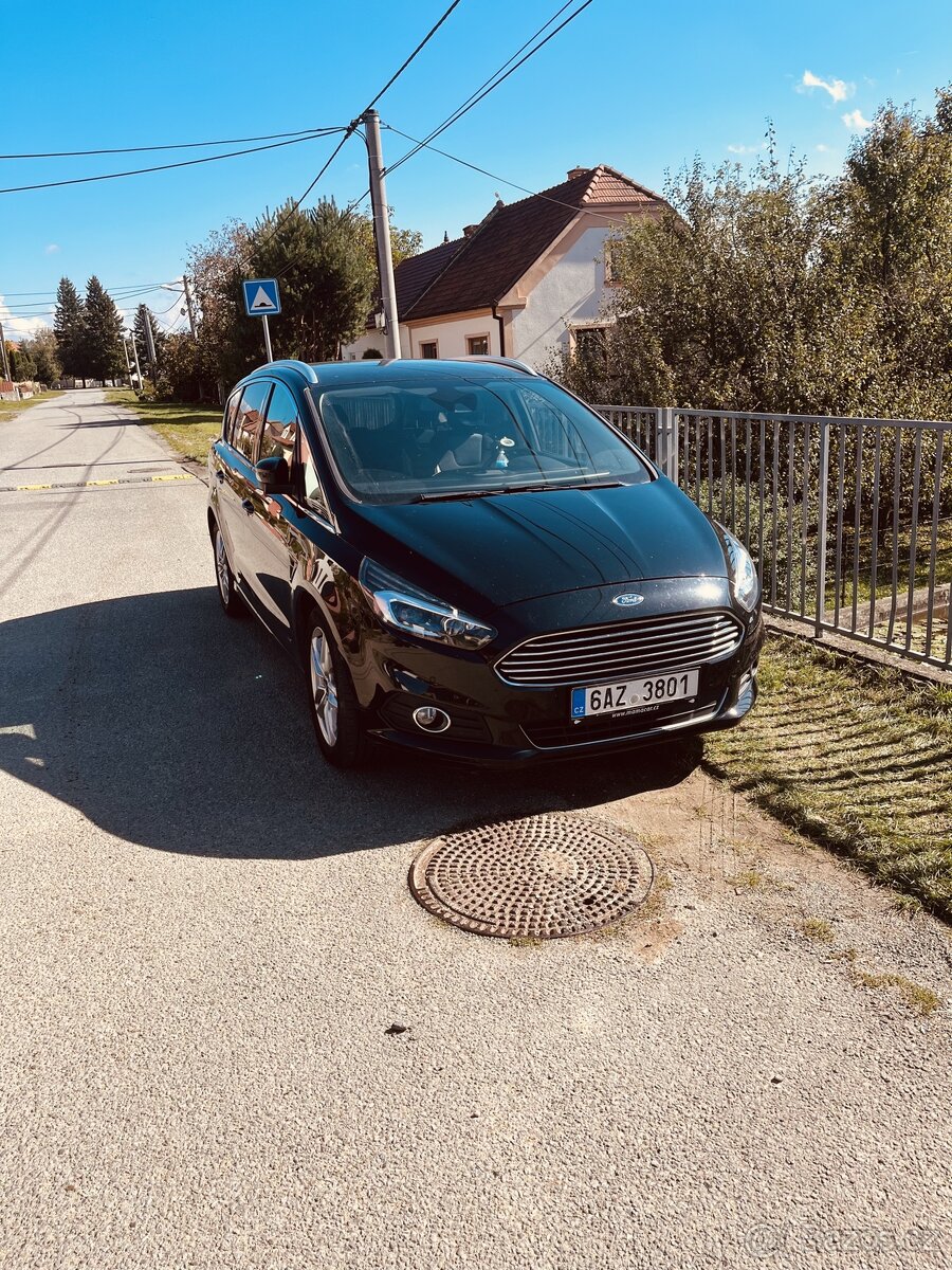 Ford s-Max 2018 led, plna výbava , Tz