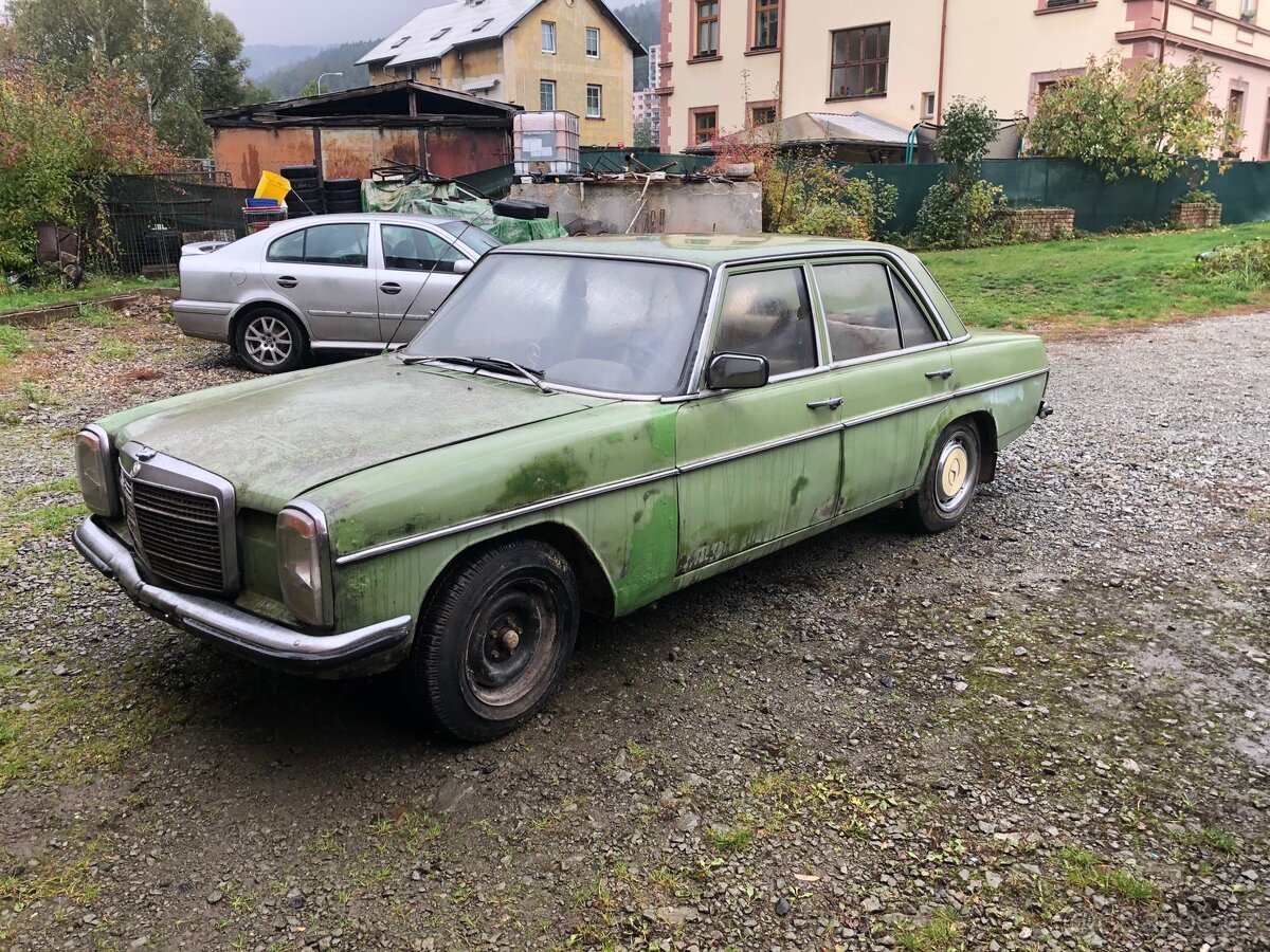 Mercedes w115 220D