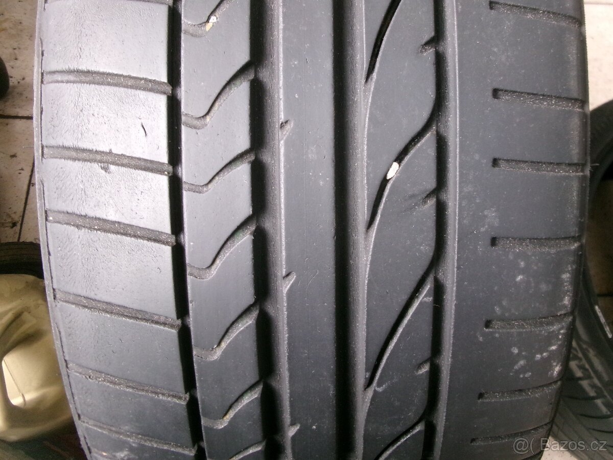 225/35 R19 BRIDGESTONE (5-6mm) č.15500