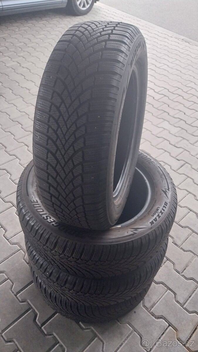 Prodám 4 x zimní pneu Bridgestone 205/60/16