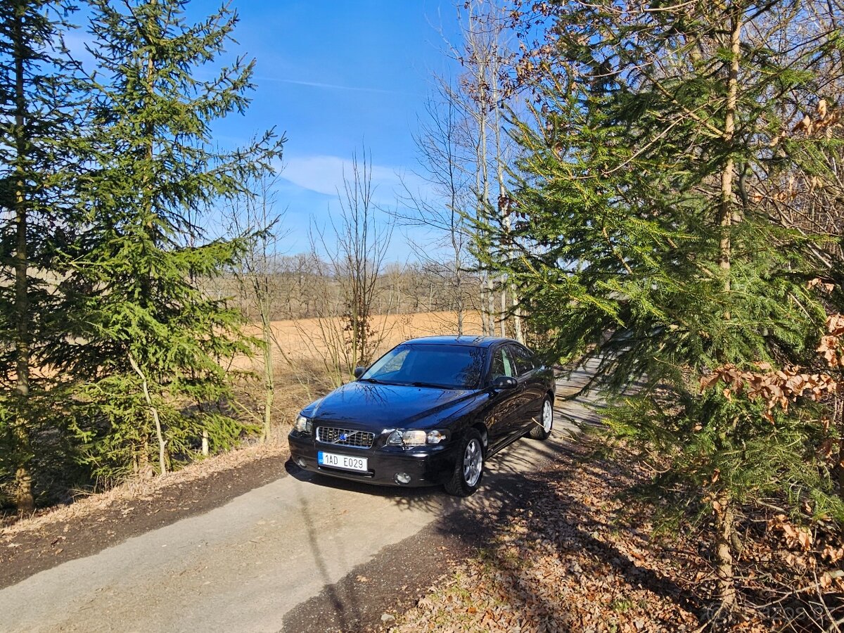 Volvo S60 2.4T 177kw AWD automat LPG (po rozvodech).