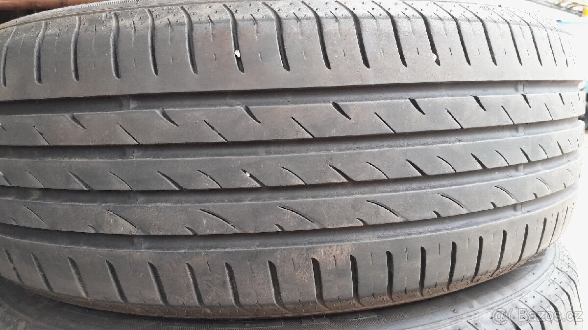 Letní pneu 225/60R17 Nexen