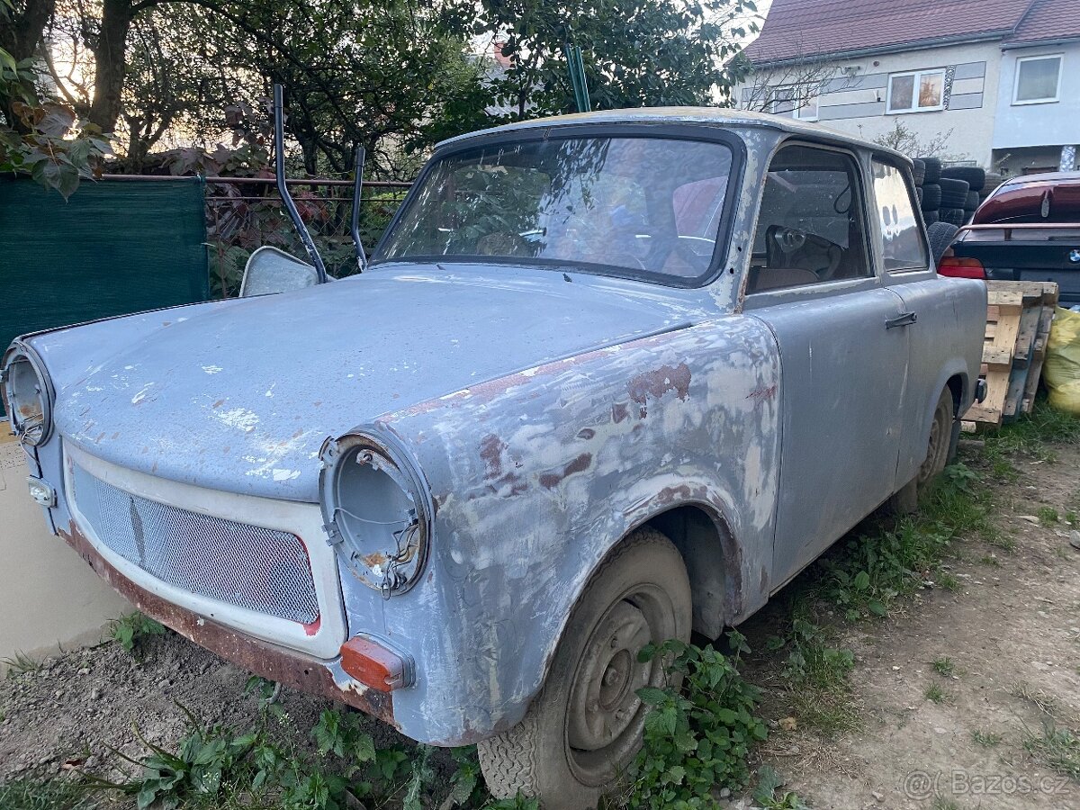 Trabant při rychlém jednání sleva