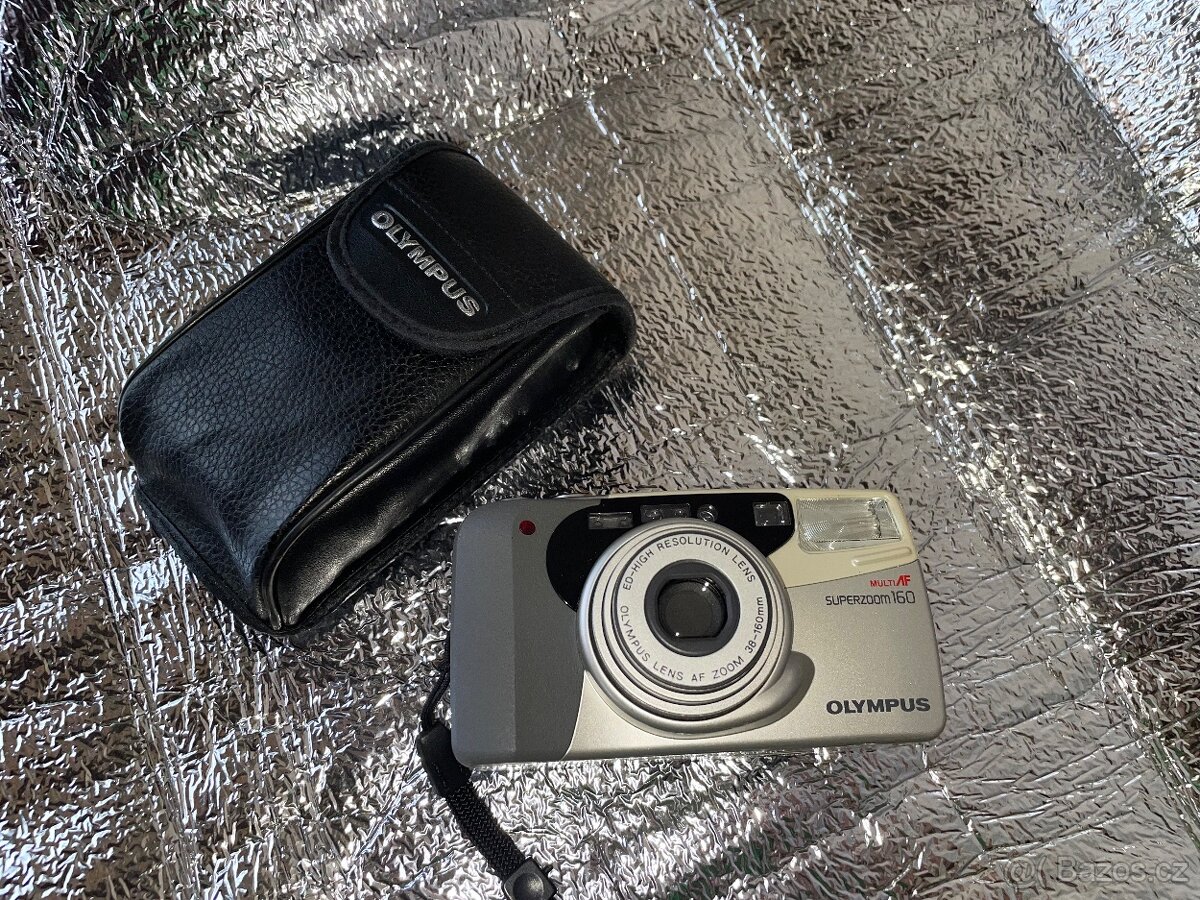 vintage analog Olympus superzoom 160