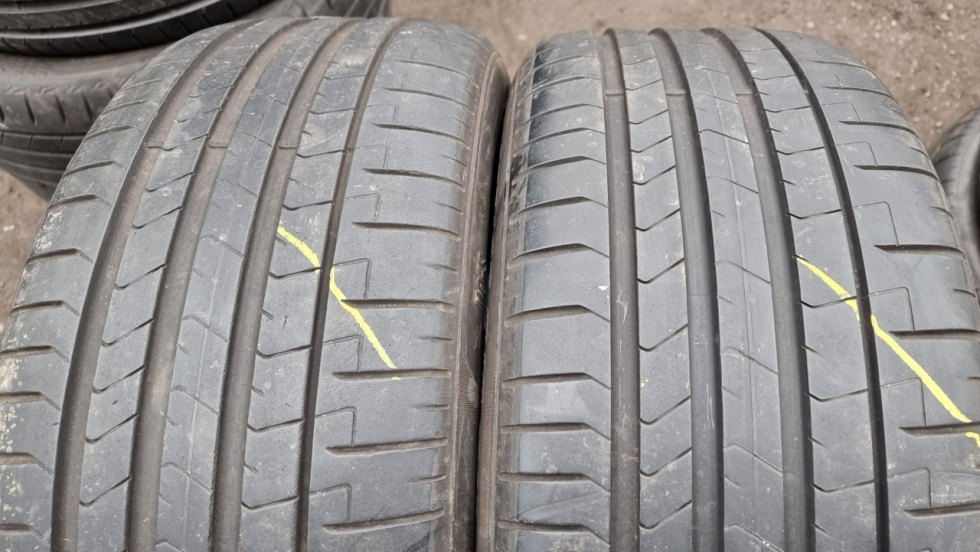 Letní pneu 255/45/19 Pirelli