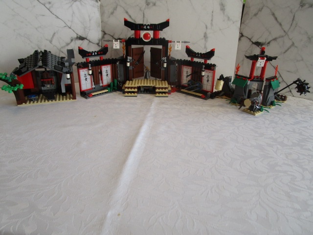 Lego Ninjago 2508 2254 2504 Kovárna Svatyně Škola Spinjjitzu