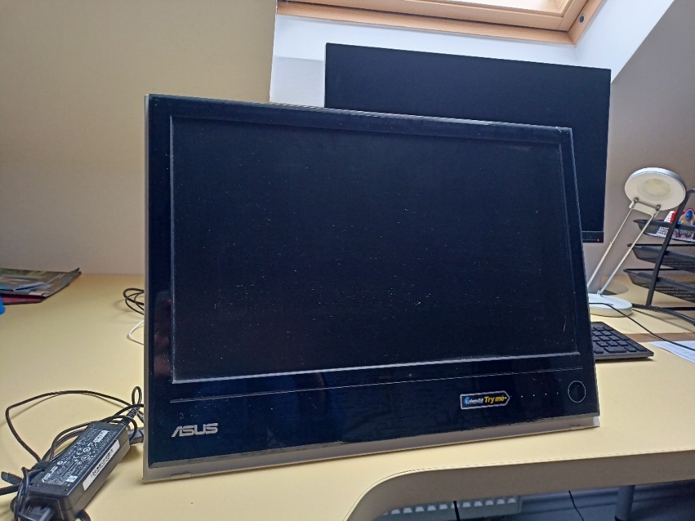 LCD monitor Asus