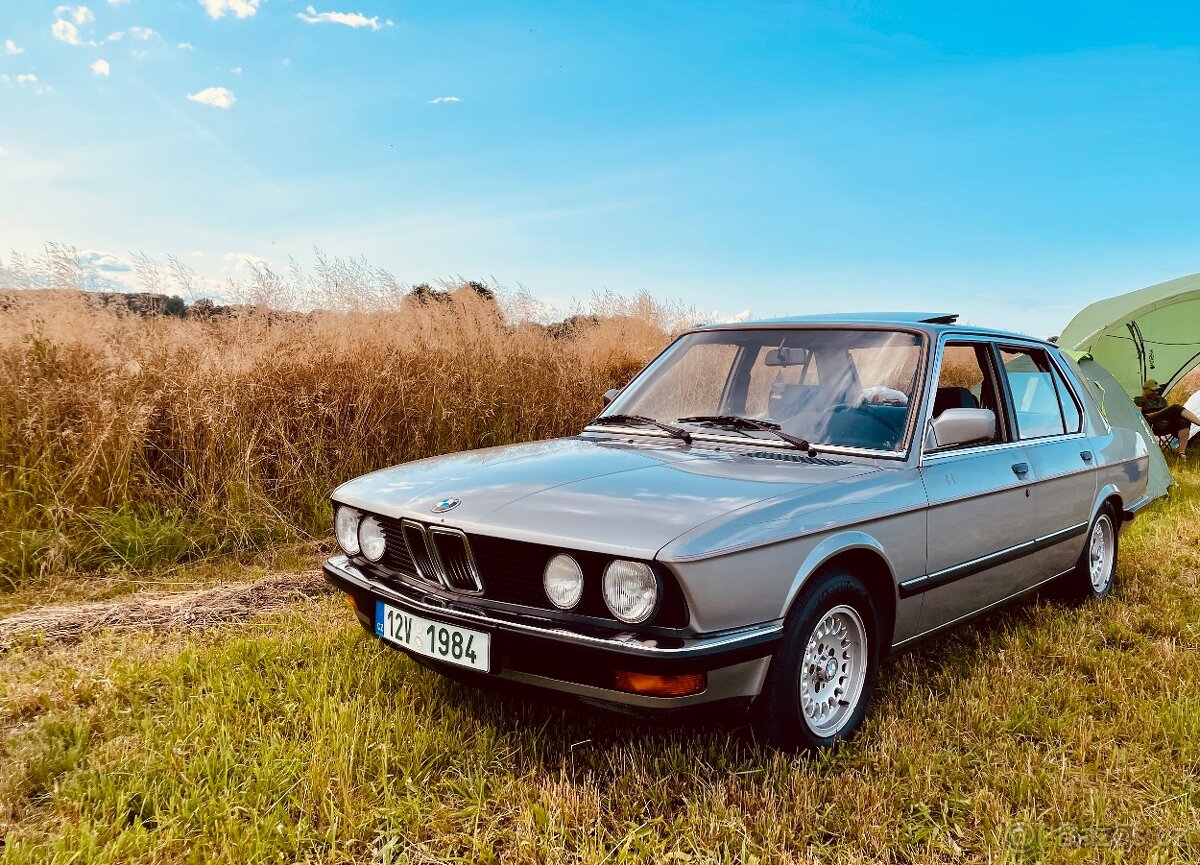 BMW e28 520i