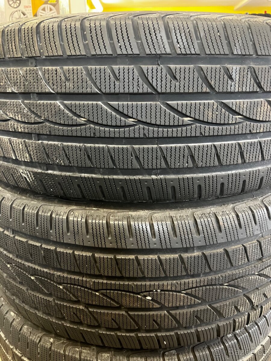 Aplus 245/45 R19