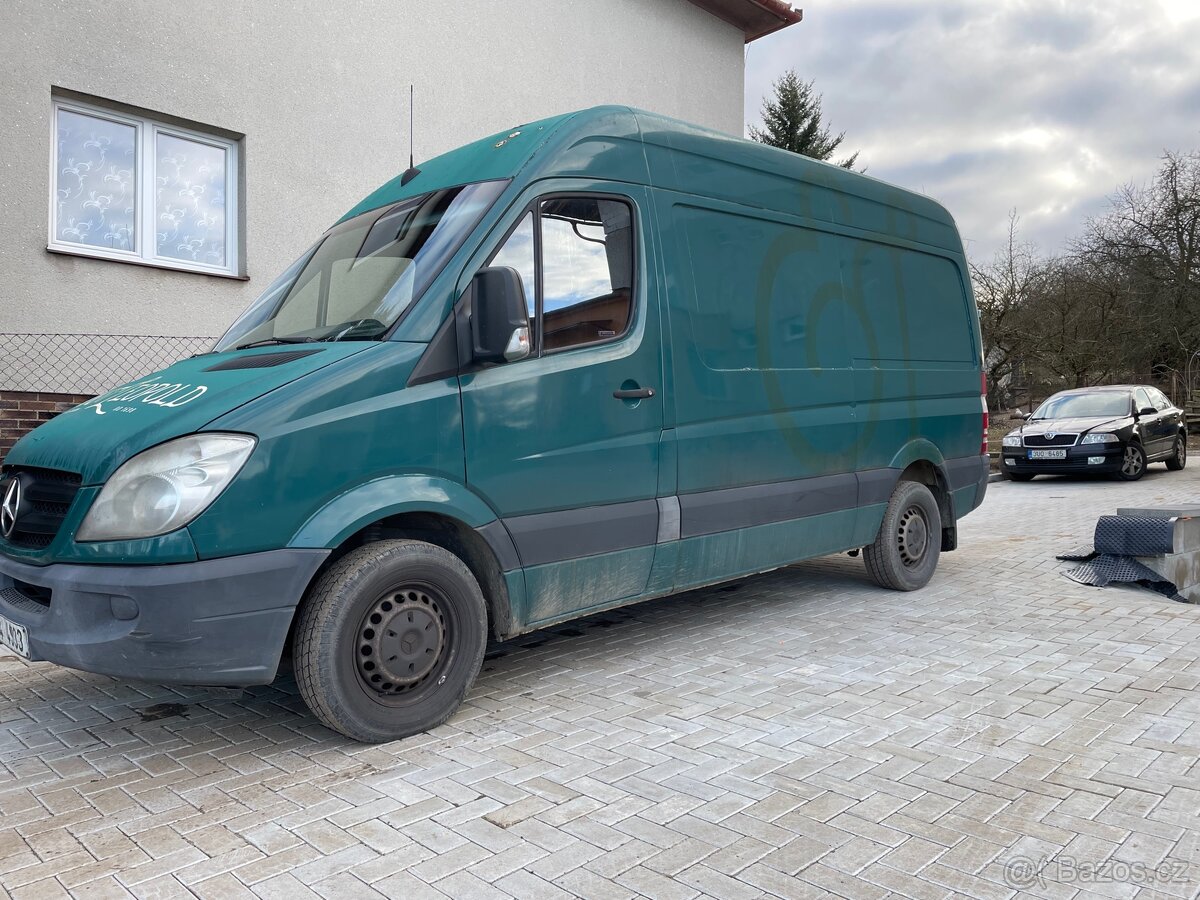 Mercedes Benz Sprinter