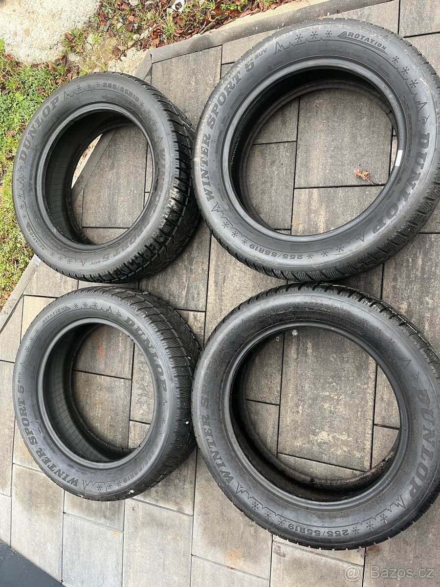 4ks pneu Dunlop Winter Sport 5 SUV o rozměru 255/55/19 111V