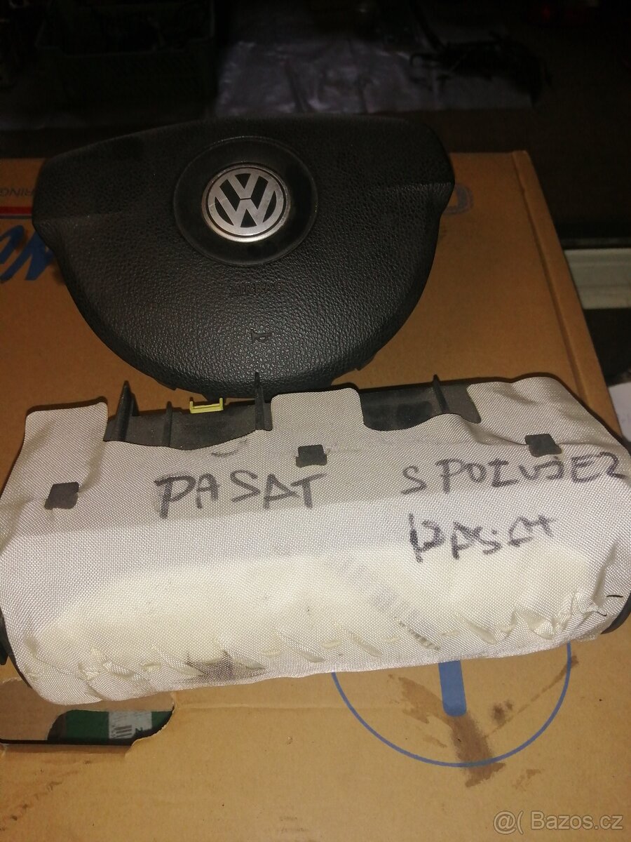 VW Passat airbec volant, spolujezdec