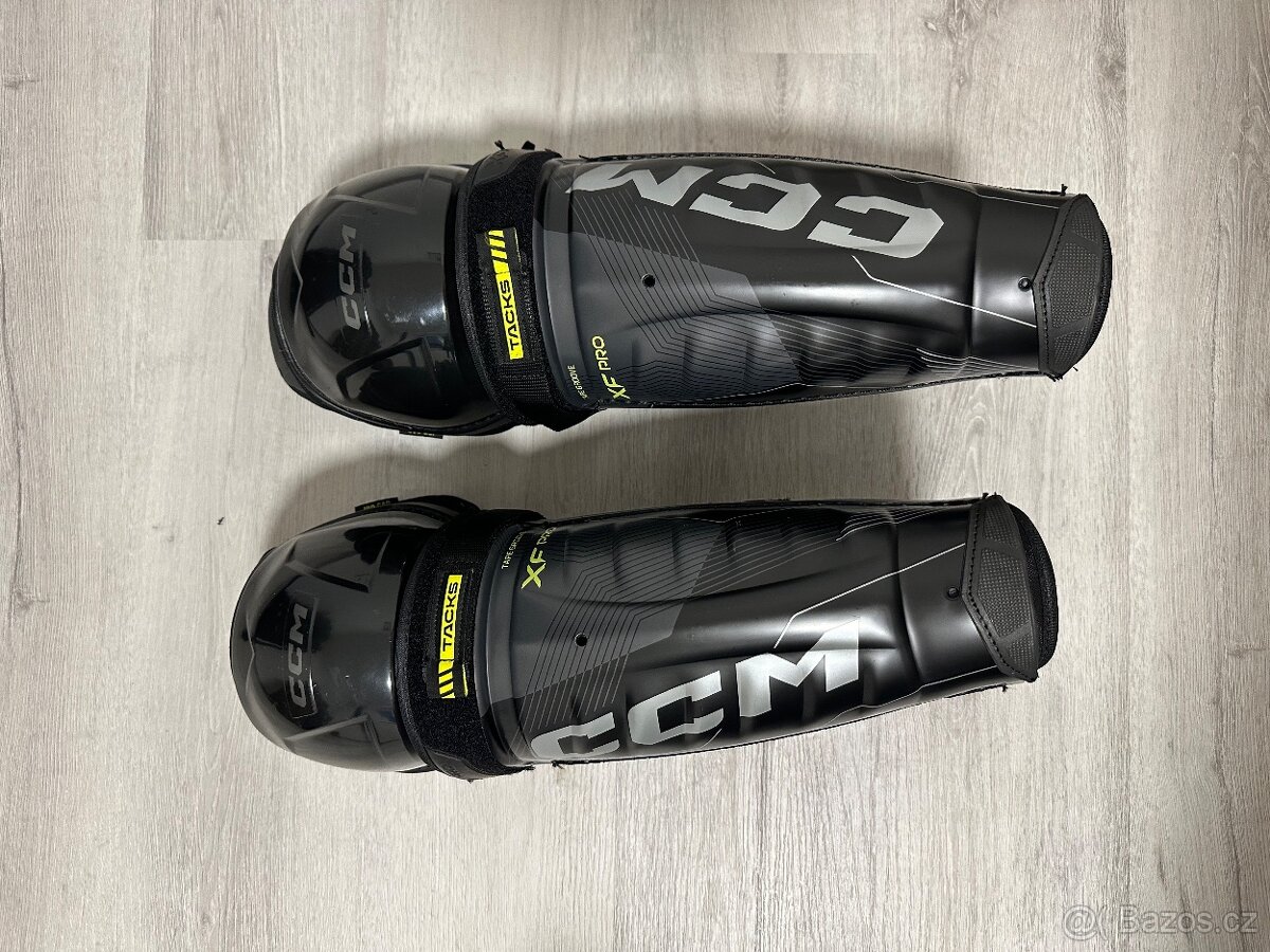 Holeně CCM Tacks XF Pro SR vel.15