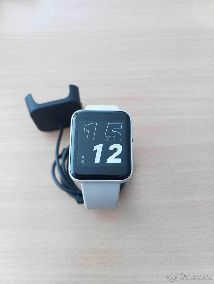 Xiaomi Mi Watch Lite s novým řemínkem