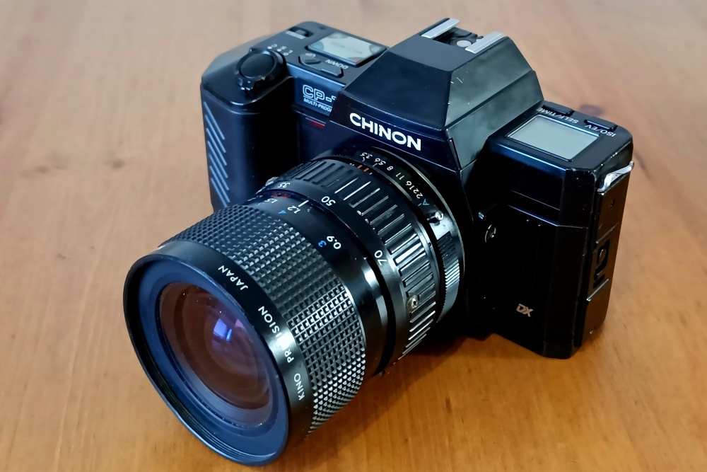 CHINON CP-7M MULTI-PROGRAM (Kiron 28-70mm) - 1986