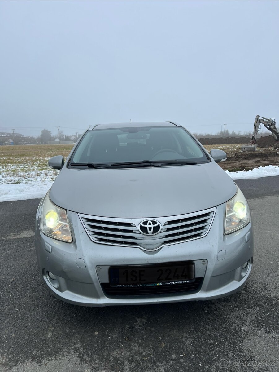 Toyota Avensis combi 2010, 2.0 D, 93 kw