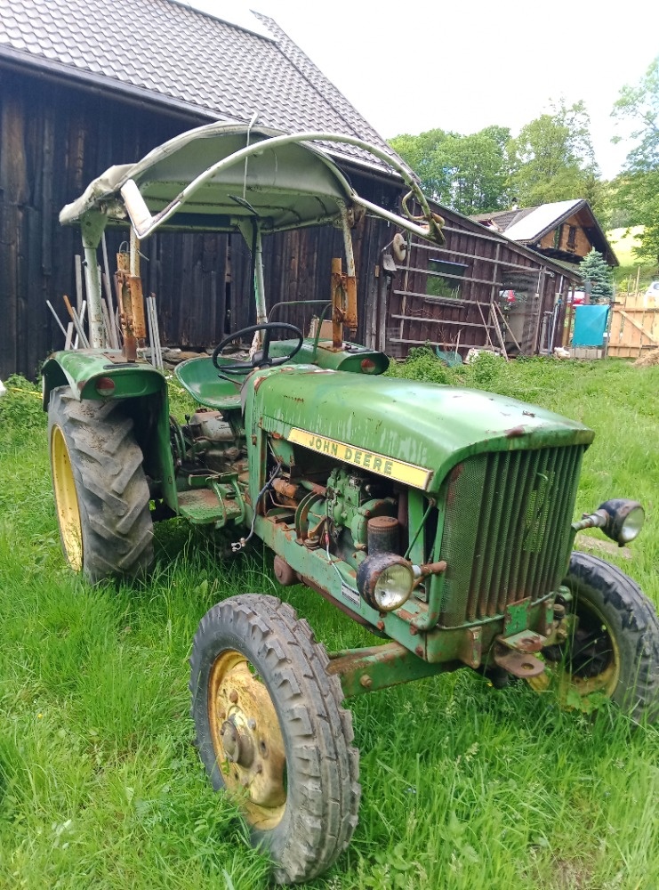 Traktor John Deere Lanz 200