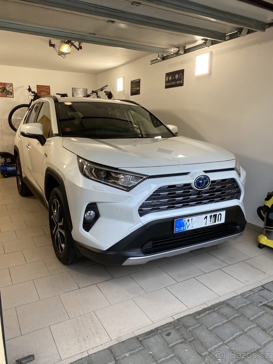 Toyota Rav4 2.5 hybrid 4x4 DPH