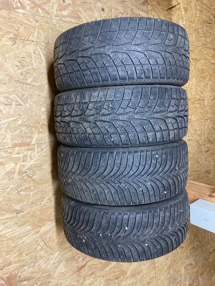 Pneu 225/45 R17 M+S