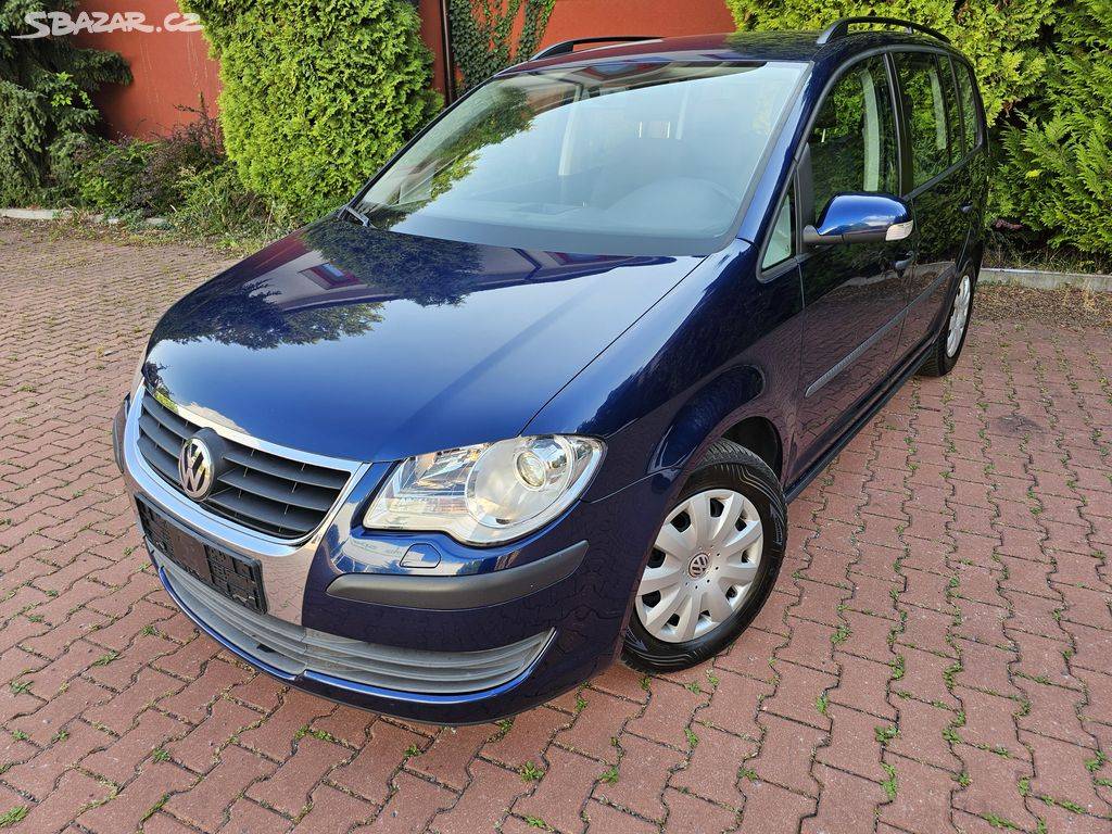 VW Touran 1.9 TDI 77kW,7.Míst,Xenon,Digi,klima,Serviska,Temp