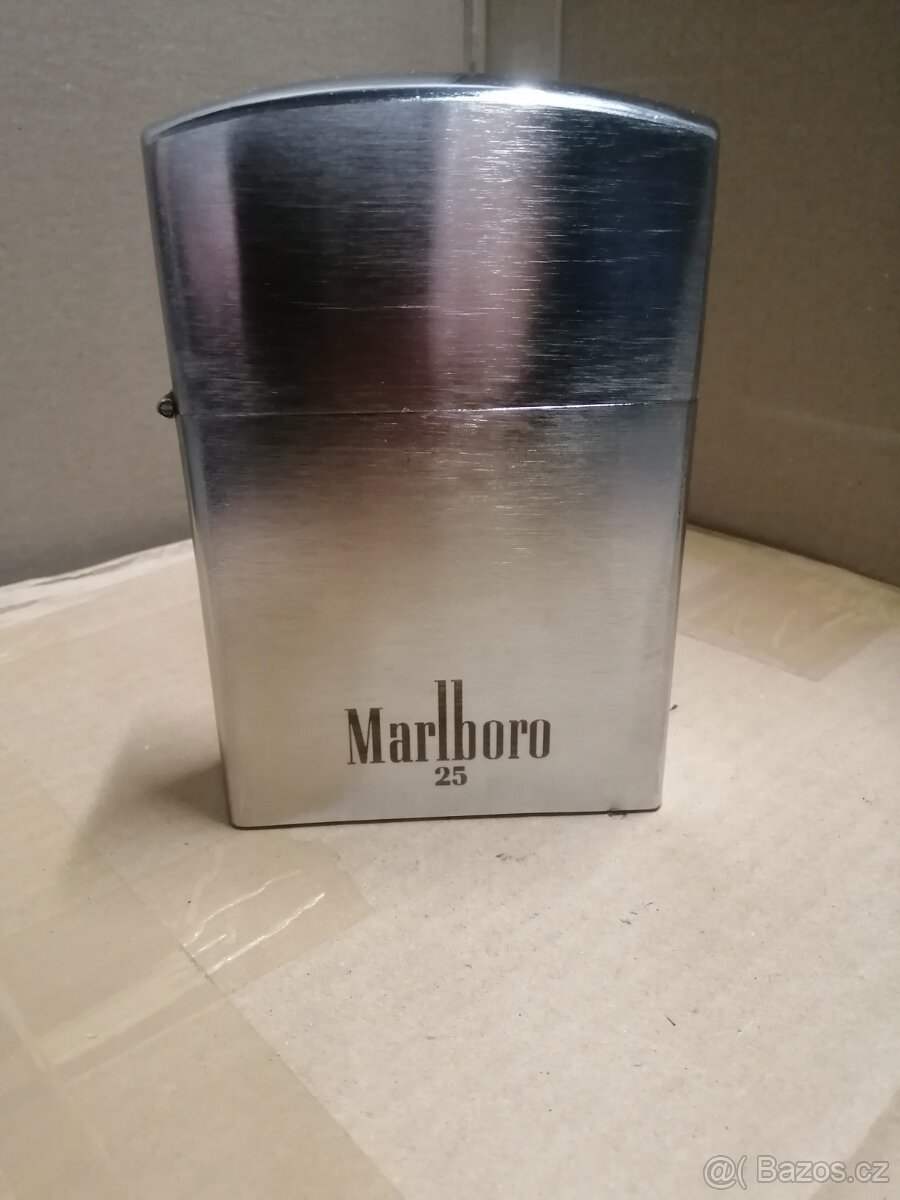 Zapalovač ala Zippo.. Marlboro