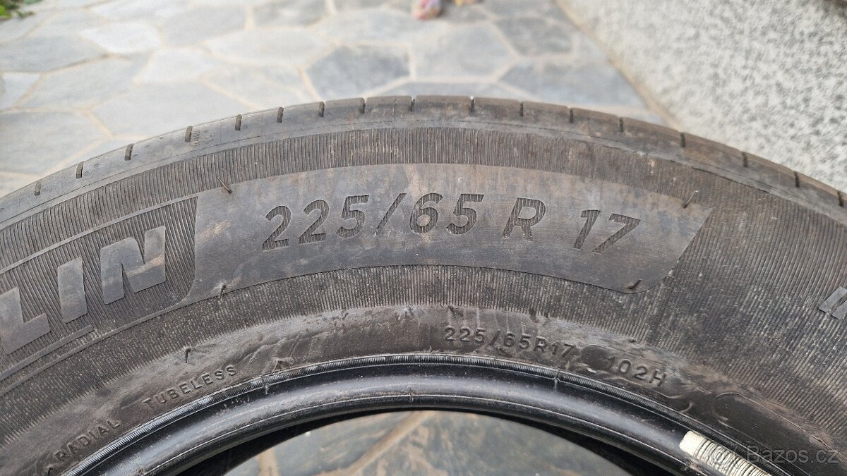 Pneu Michelin 225/65 R17