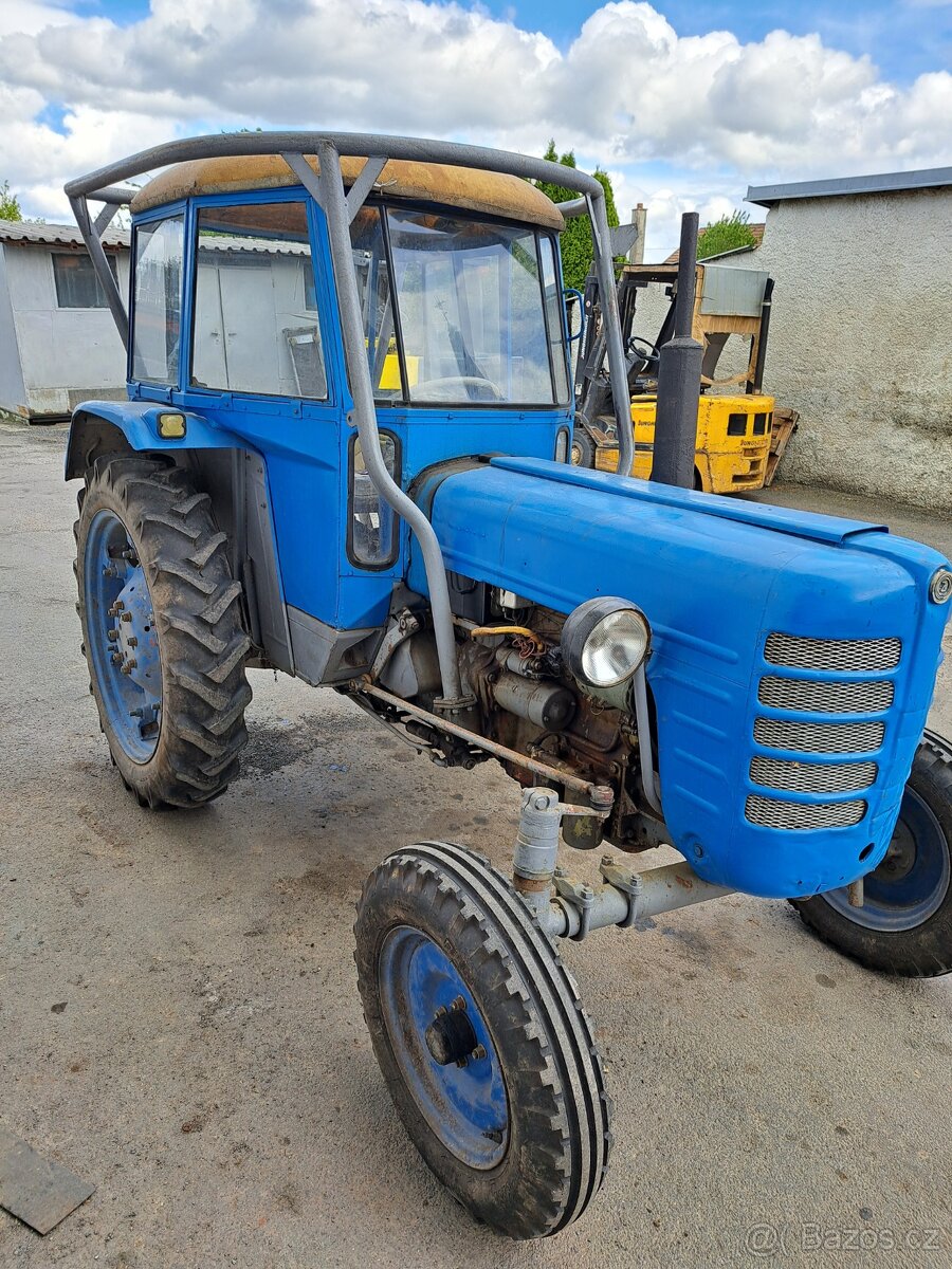 Zetor 3011 bez tp s kulatou kabinou