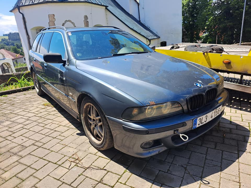 prodám veškere díly z bmw e39 3.0d 142kw 306d1