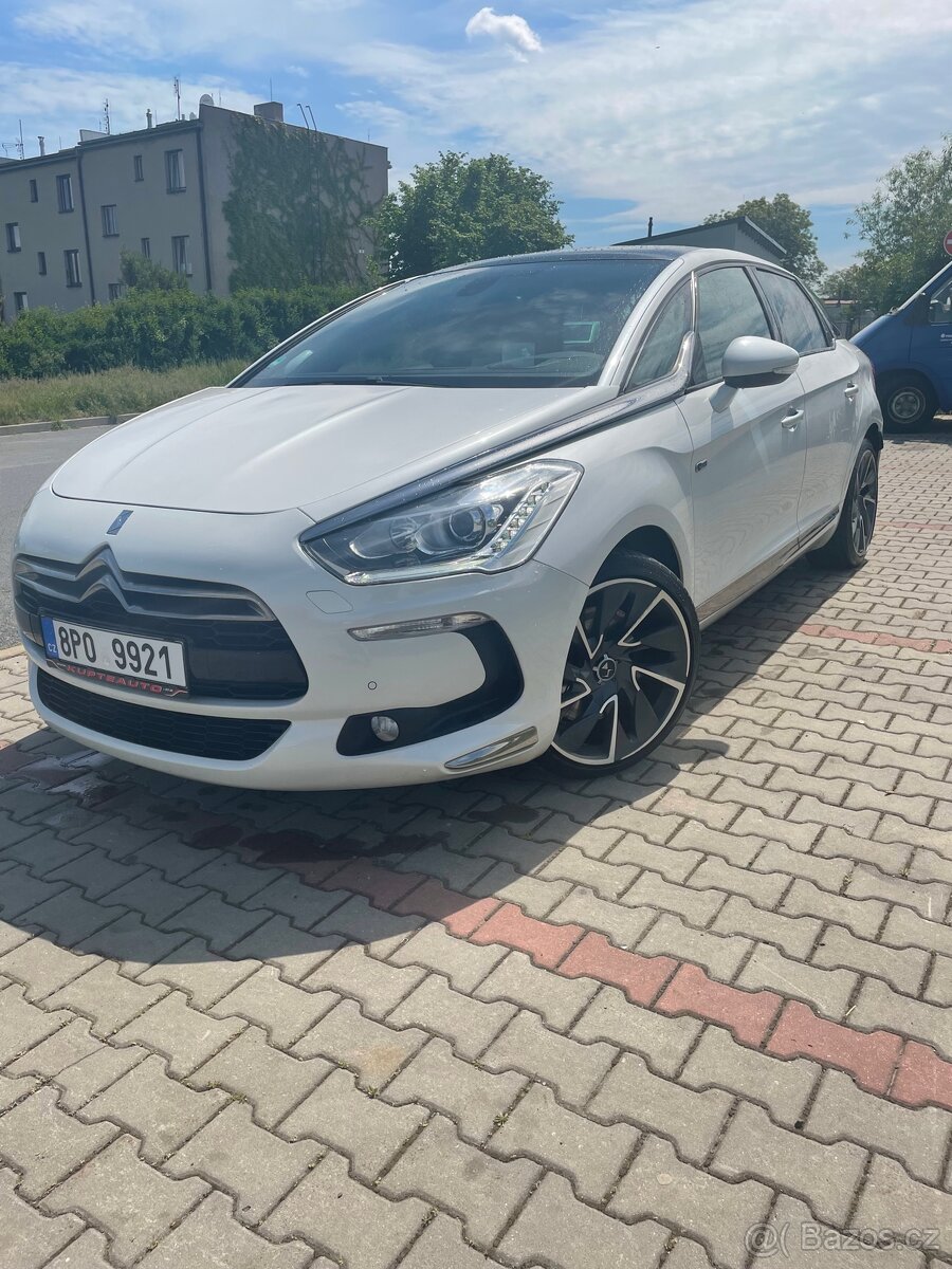 Citroen DS5