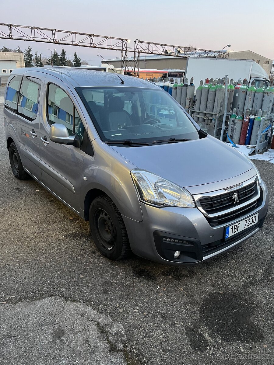 Peugeot Partner Tepee 1.6hdi 88kw r.v. 2015