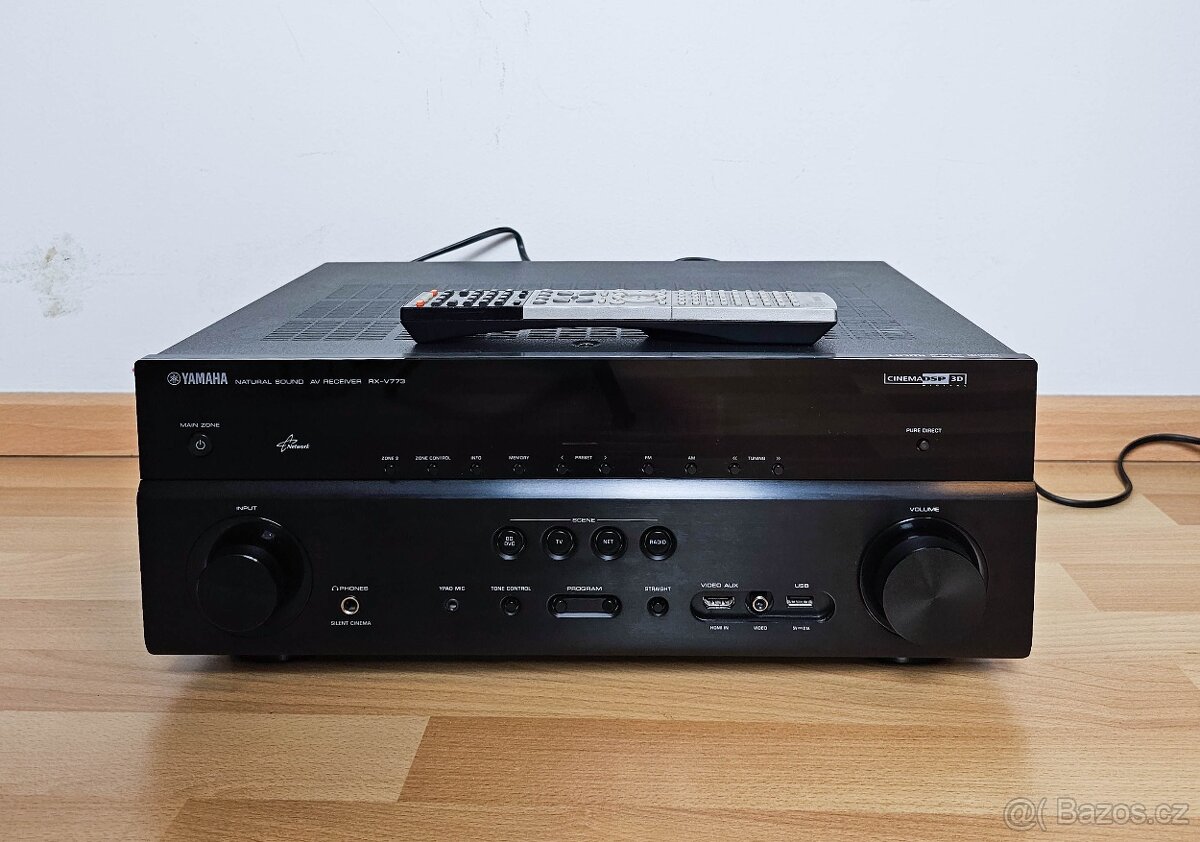 YAMAHA RX-V773 / AirPlay , internetové radio , Phono , USB